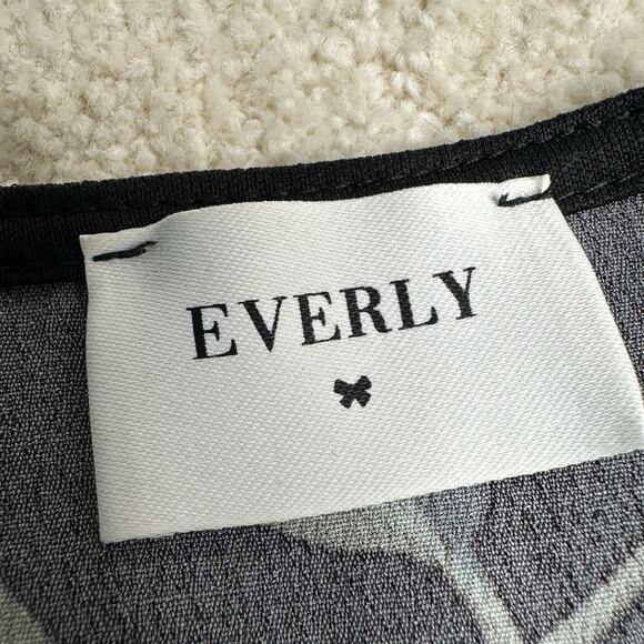 Everly Black and Yellow Rose Romper - Picture 4 of 7